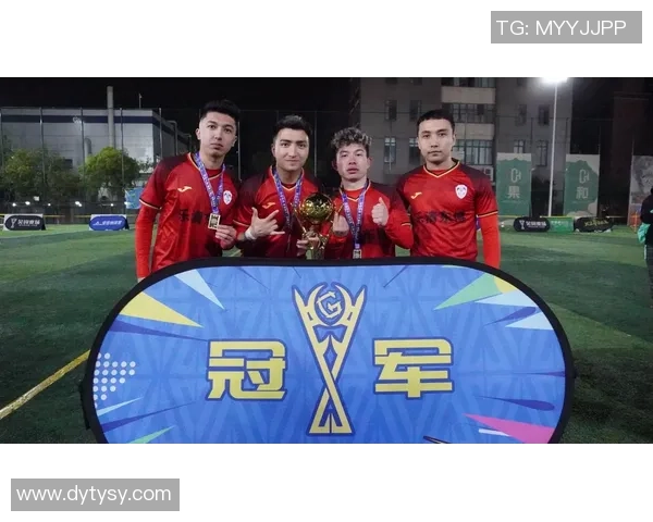 杭州足球队近期表现分析与未来发展方向探讨